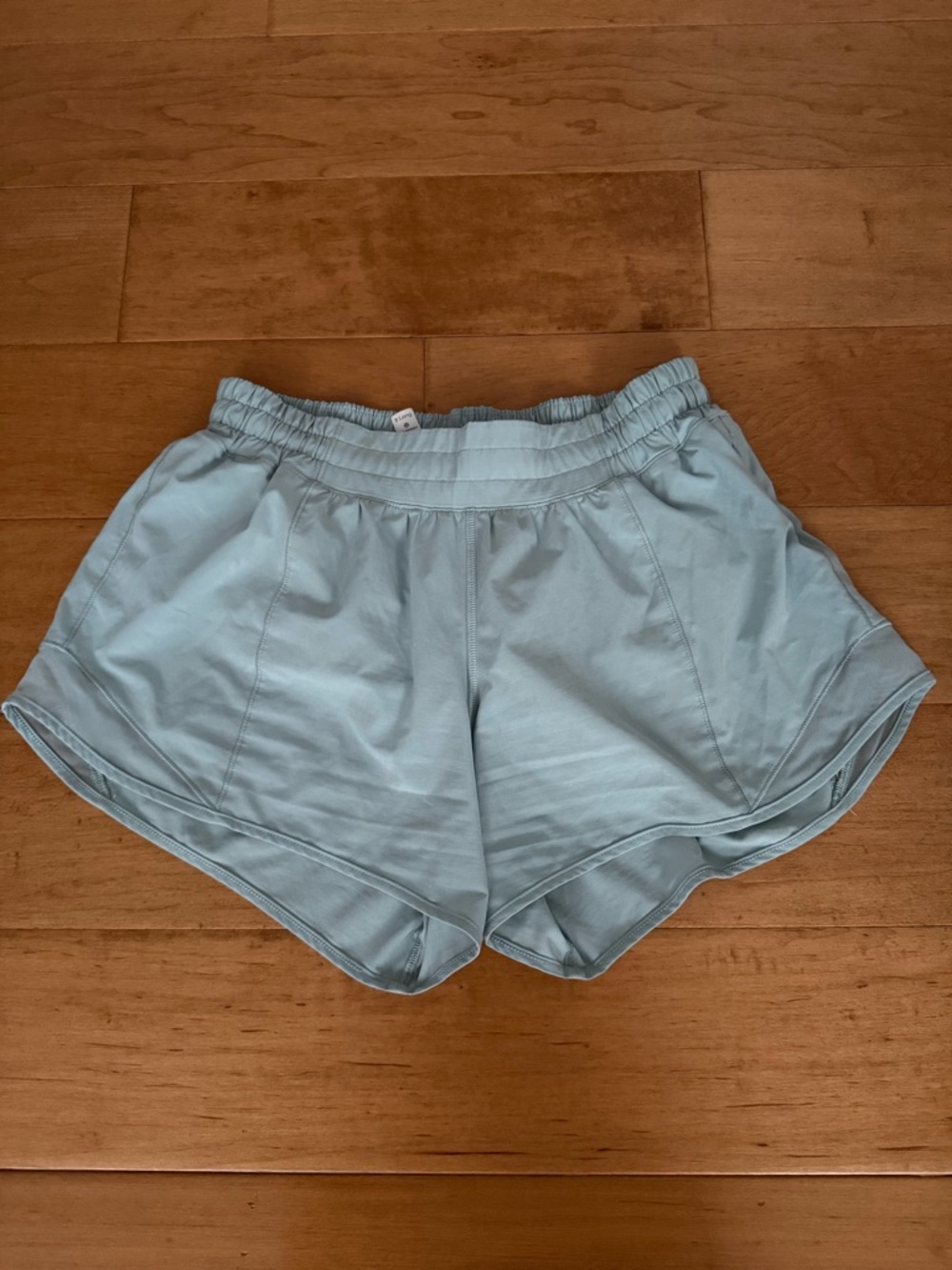 Lululemon Hotty Hot Shorts - Size 8